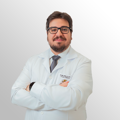 Dr. Bruno Cornelios Leite